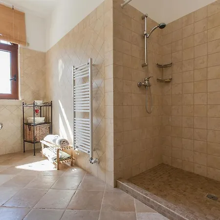 Casale Tre Petre Вилла